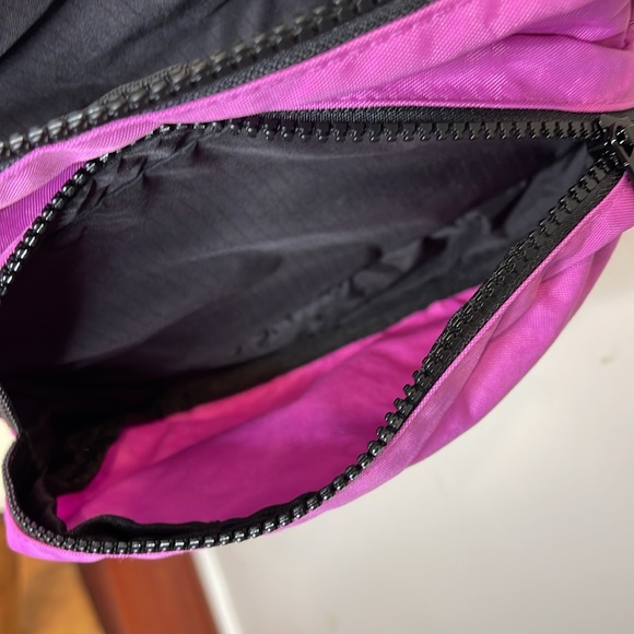 Baggu Hot Pink Fanny Pack - Picture 8 of 8